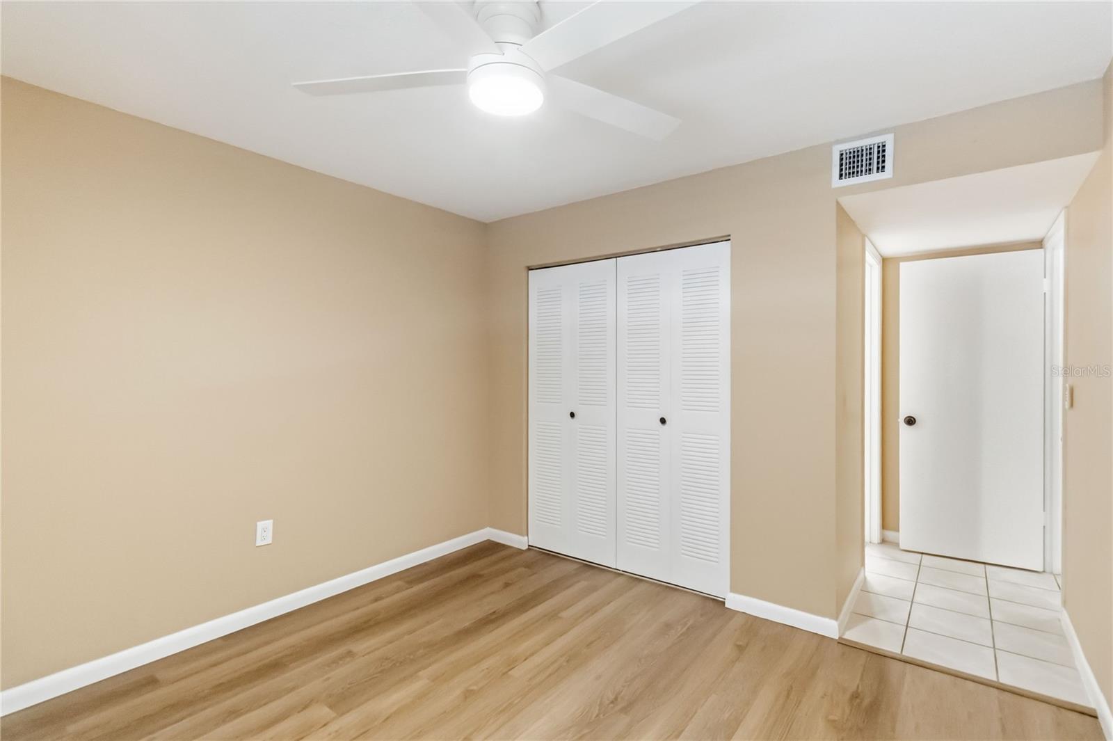 EDGEWATER CONDO APTS - Residential Lease