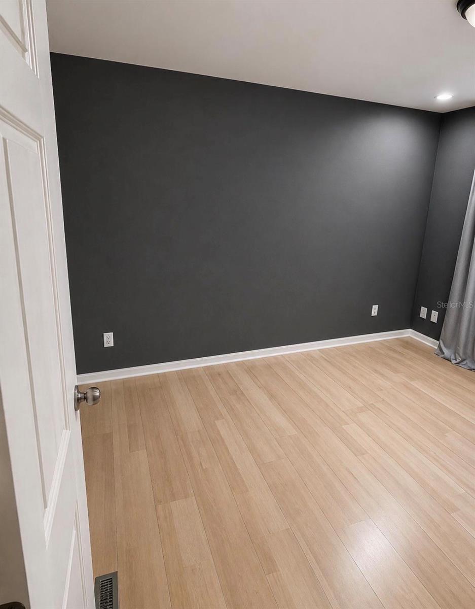 SILVER PINES PH 01 - Residential Lease