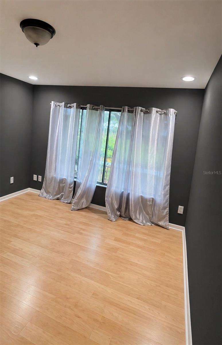 SILVER PINES PH 01 - Residential Lease