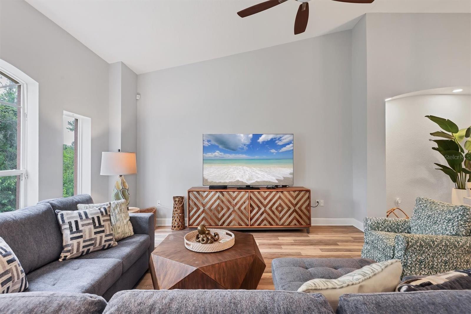 ACADEMY PARK PH II & III - Residential Lease