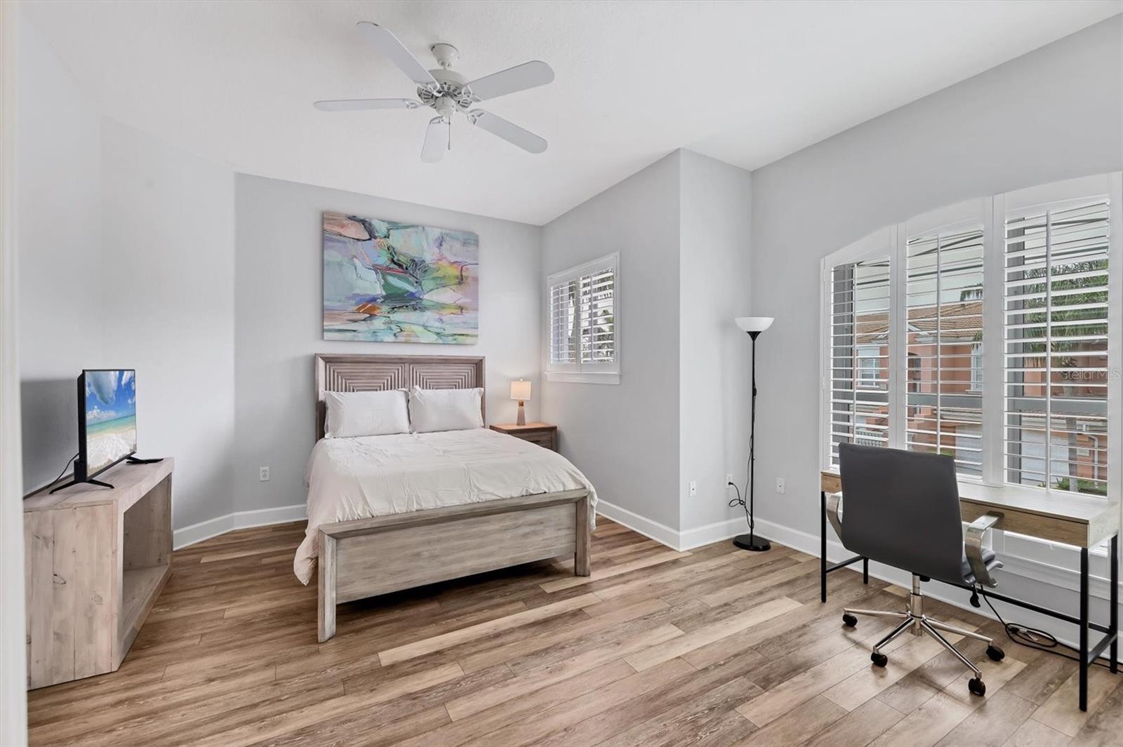 ACADEMY PARK PH II & III - Residential Lease