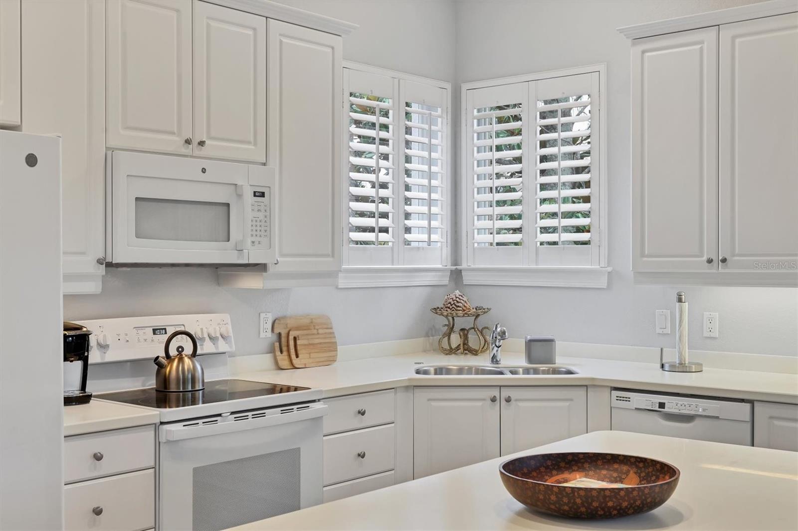 ACADEMY PARK PH II & III - Residential Lease