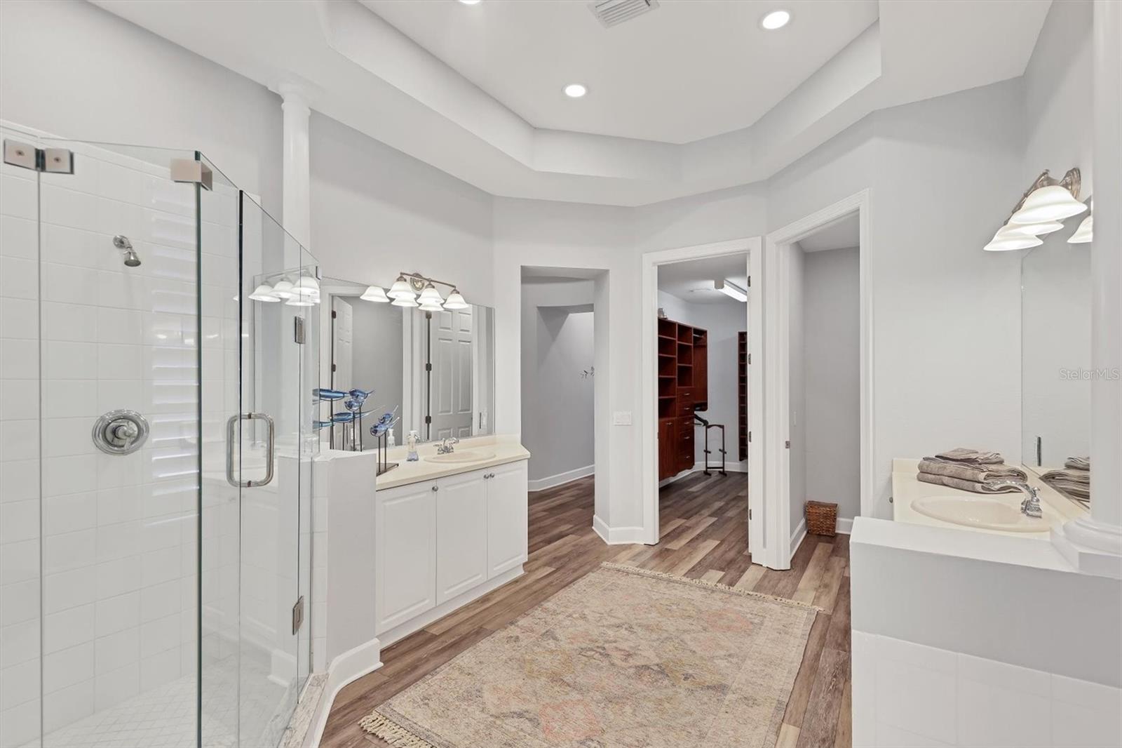 ACADEMY PARK PH II & III - Residential Lease