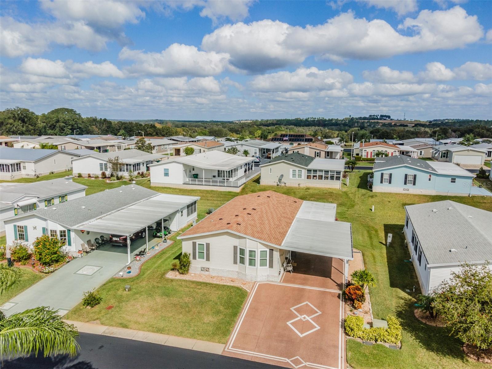 GRAND HORIZONS - Residential