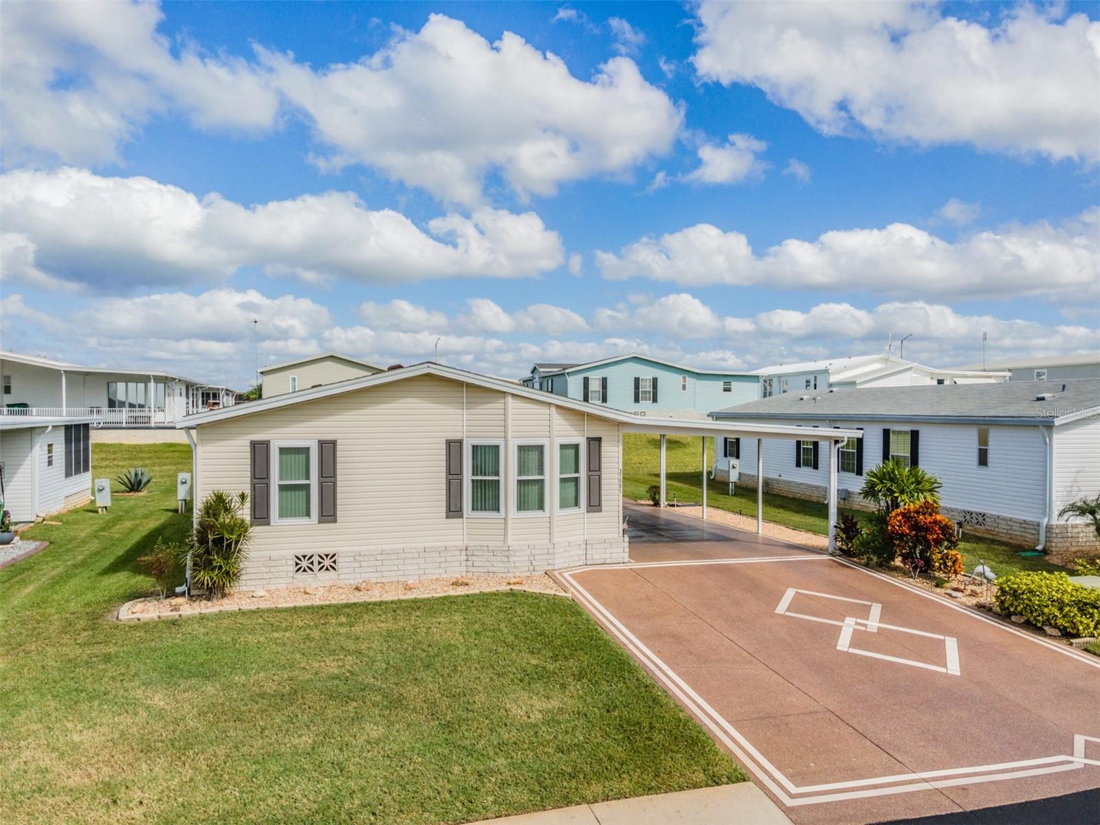 GRAND HORIZONS - Residential