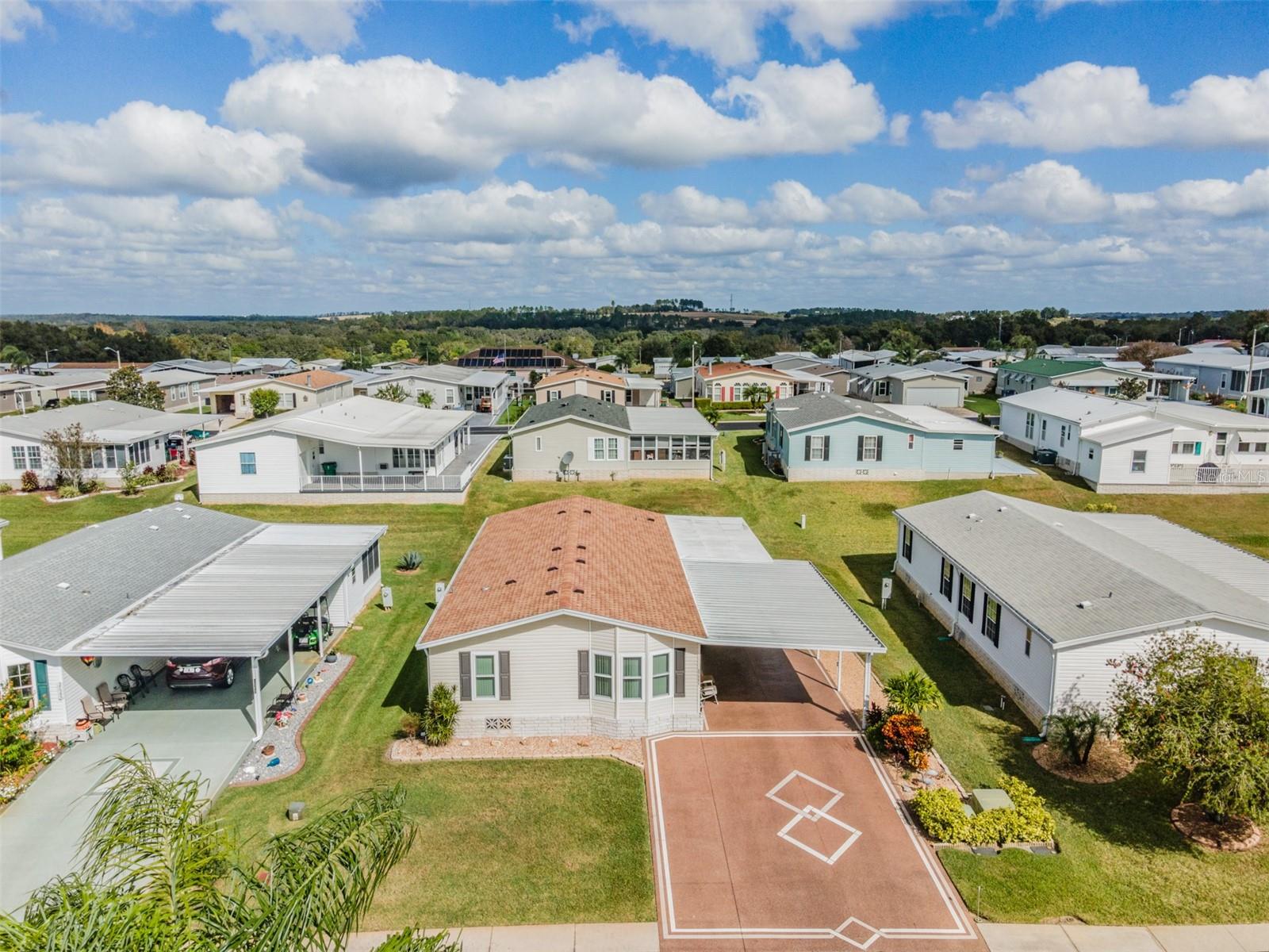 GRAND HORIZONS - Residential