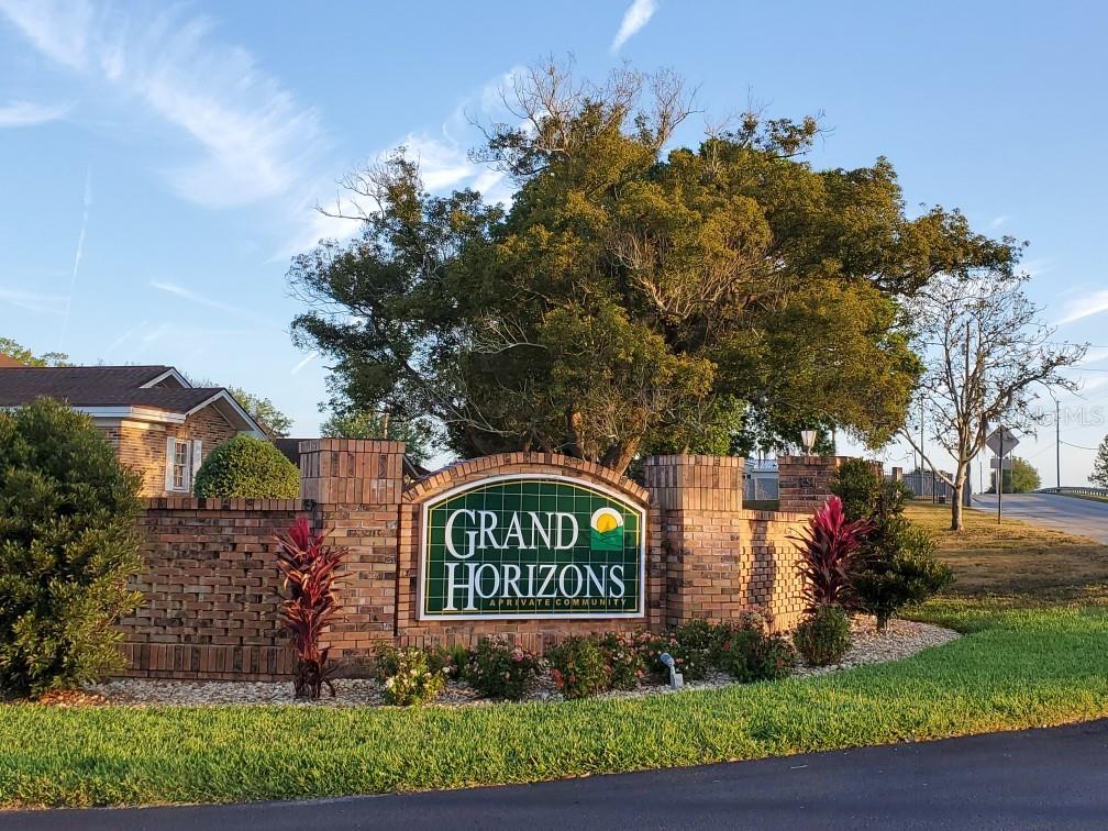 GRAND HORIZONS - Residential