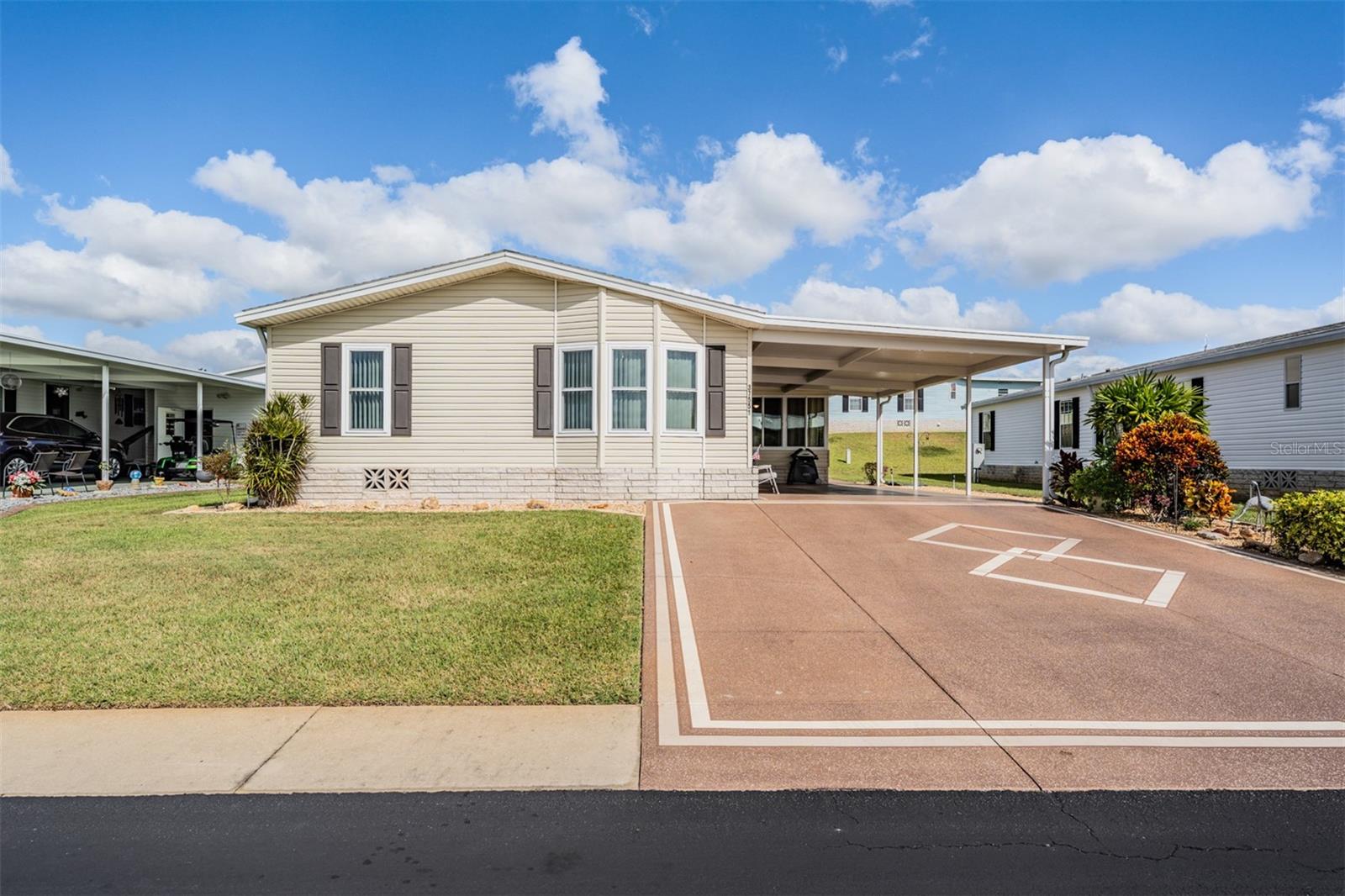 GRAND HORIZONS - Residential