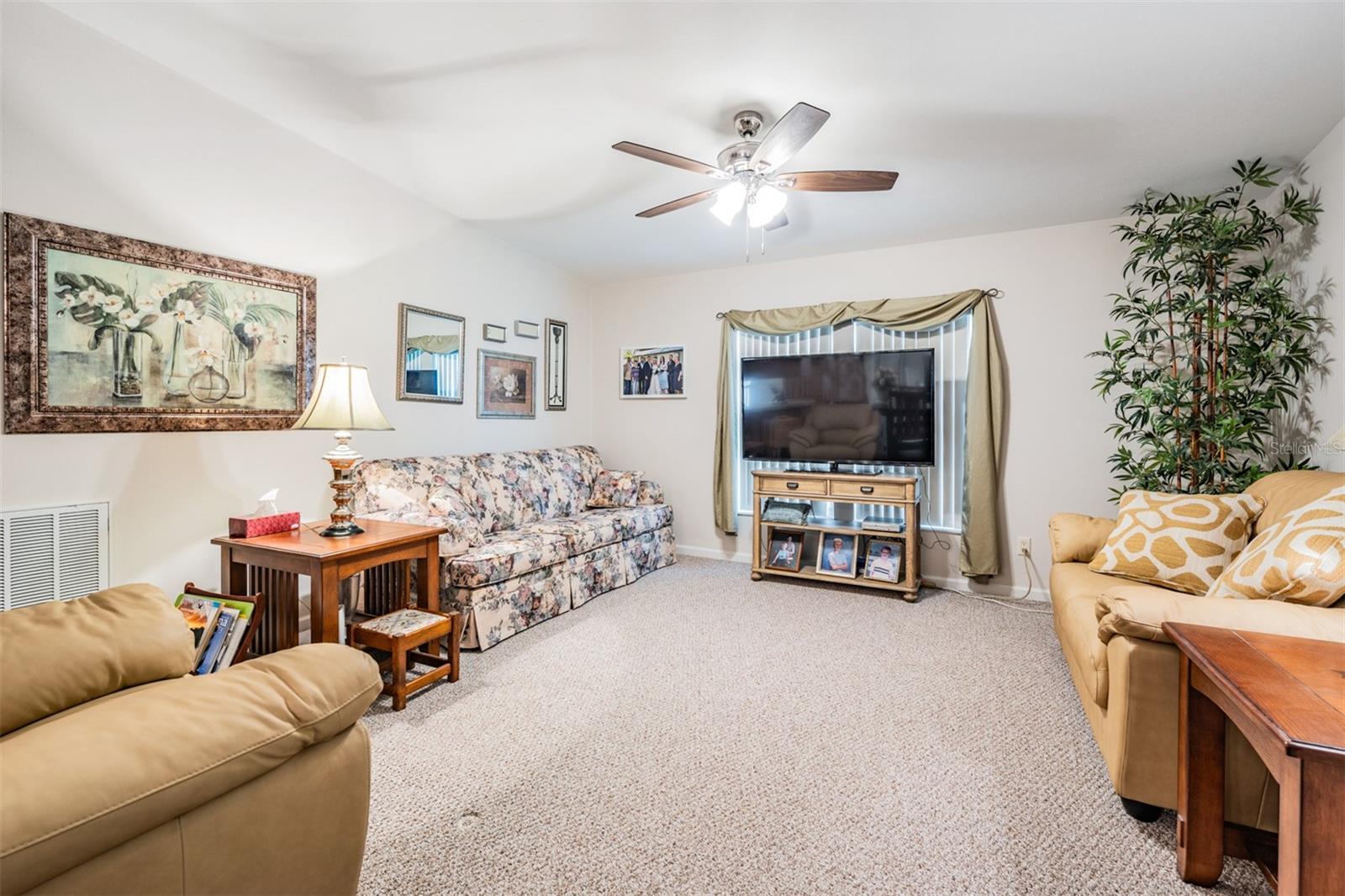 GRAND HORIZONS - Residential