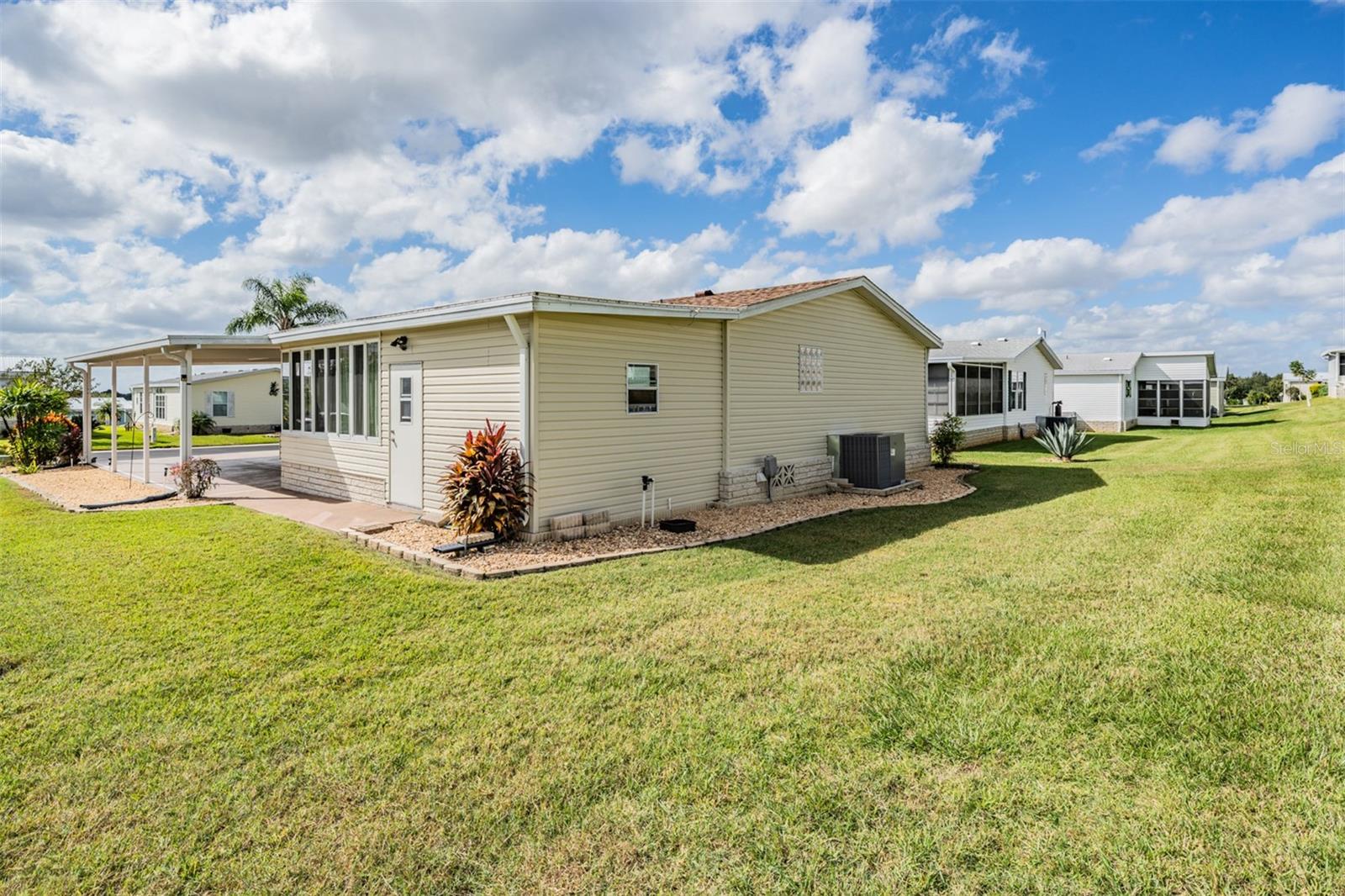 GRAND HORIZONS - Residential