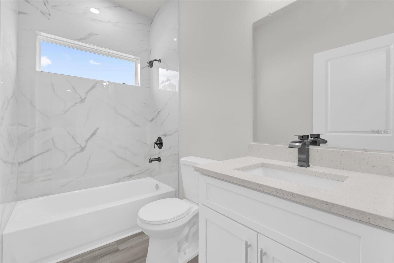 MARION OAKS UN 05 - Residential Lease