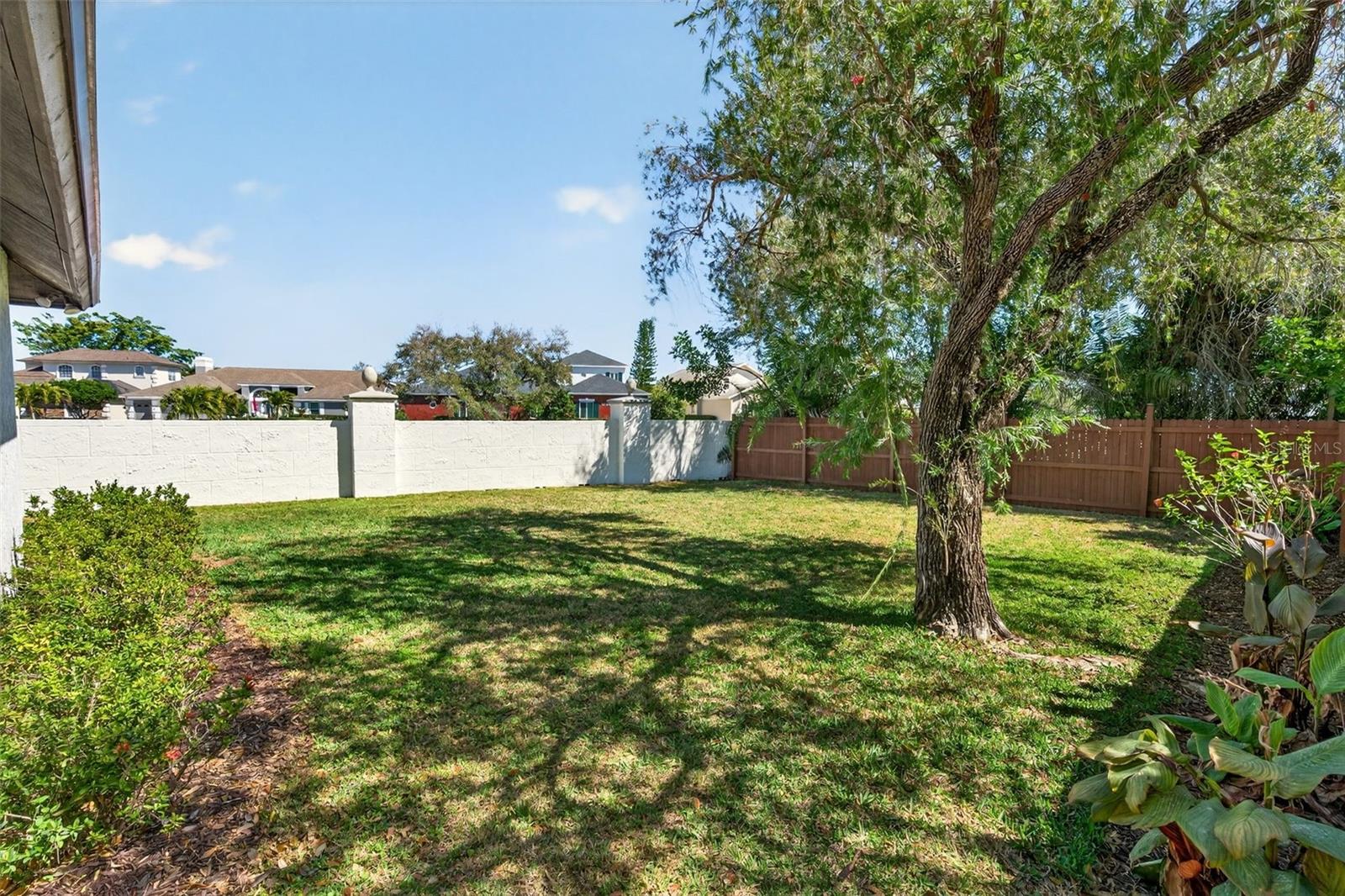 FEATHER SOUND CUSTOM HOME SITE UNIT III - Residential