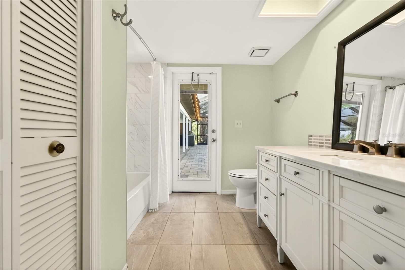 FEATHER SOUND CUSTOM HOME SITE UNIT III - Residential