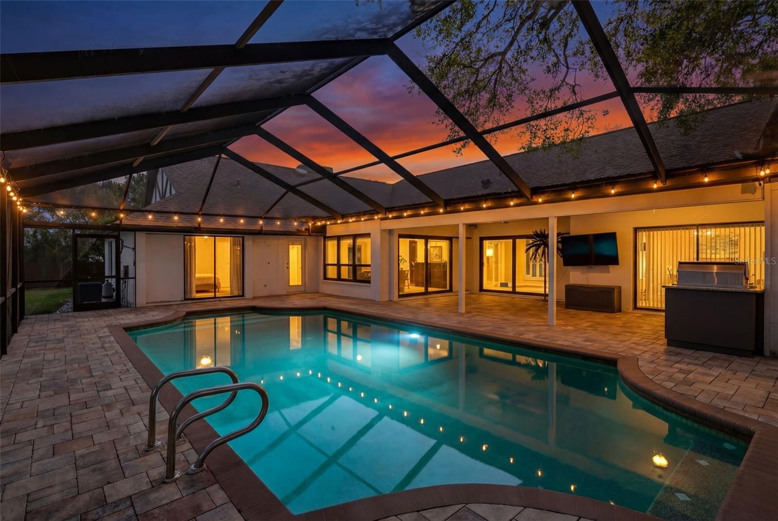 FEATHER SOUND CUSTOM HOME SITE UNIT III - Residential