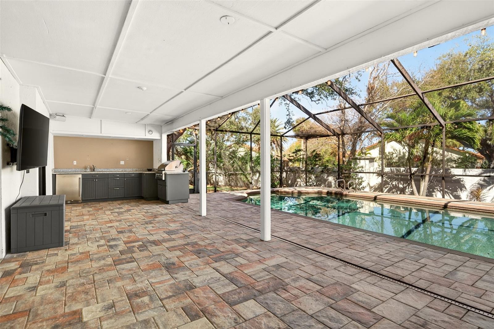 FEATHER SOUND CUSTOM HOME SITE UNIT III - Residential