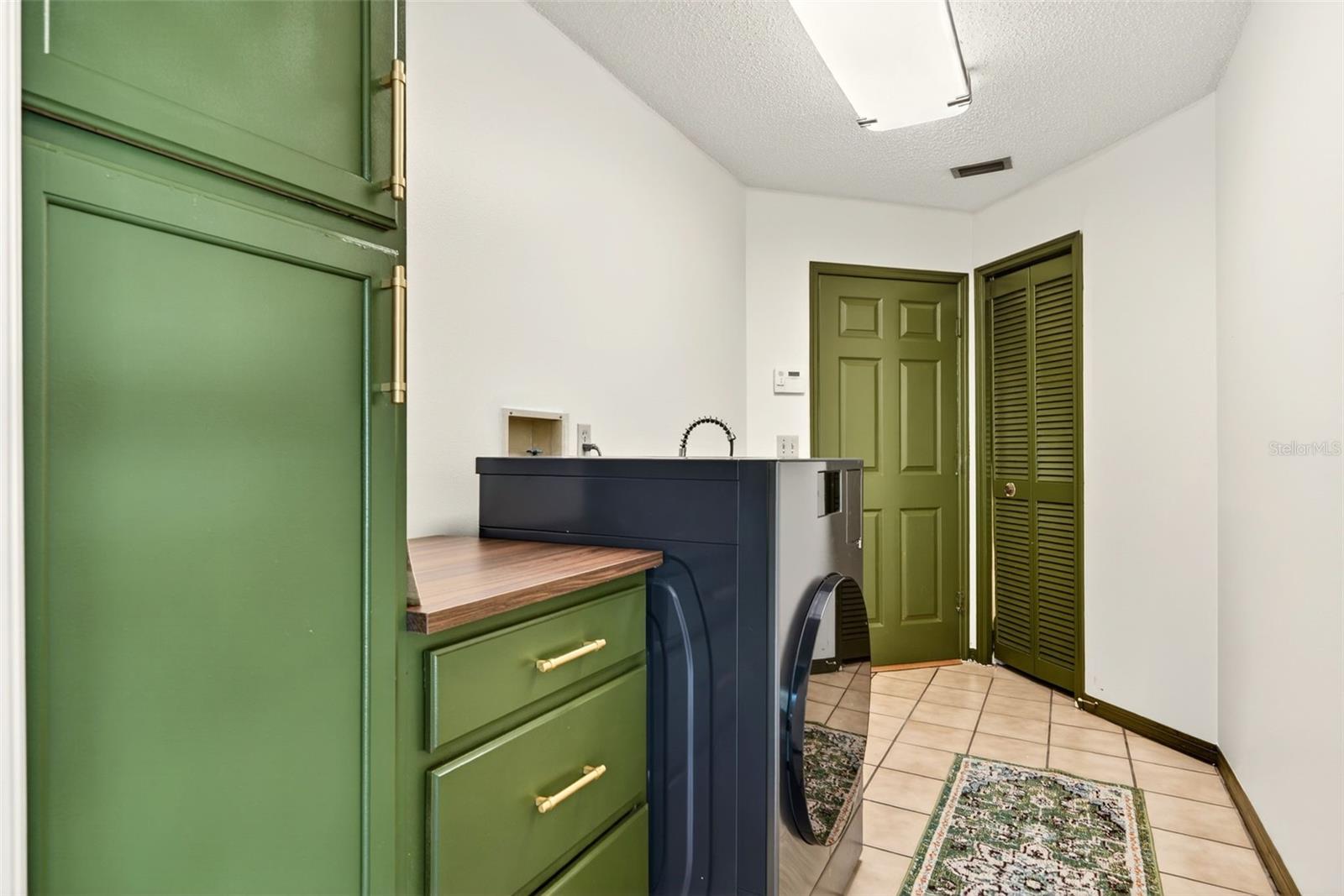 FEATHER SOUND CUSTOM HOME SITE UNIT III - Residential