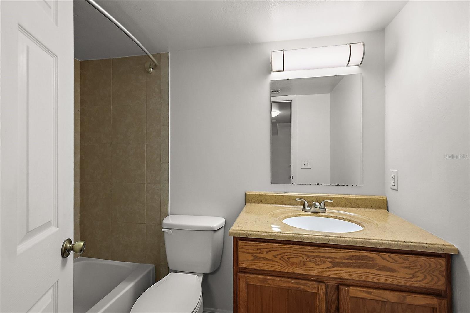 LEESBURG N C LEE ESTATE - Residential Income