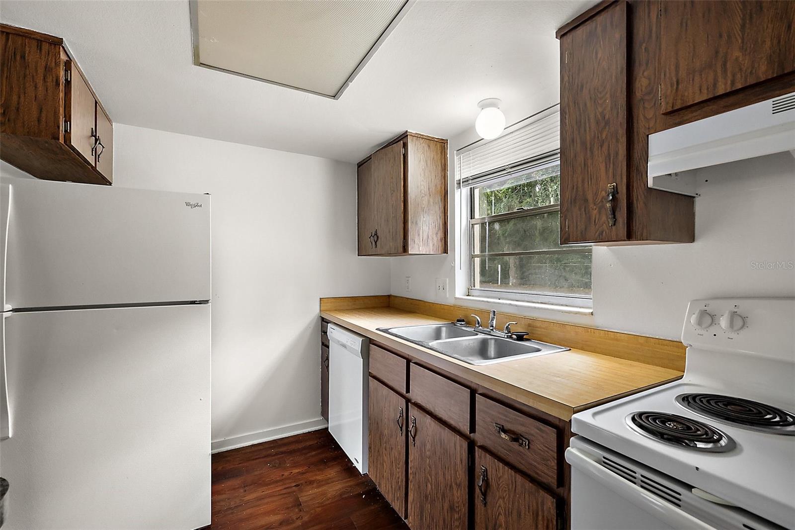 LEESBURG N C LEE ESTATE - Residential Income