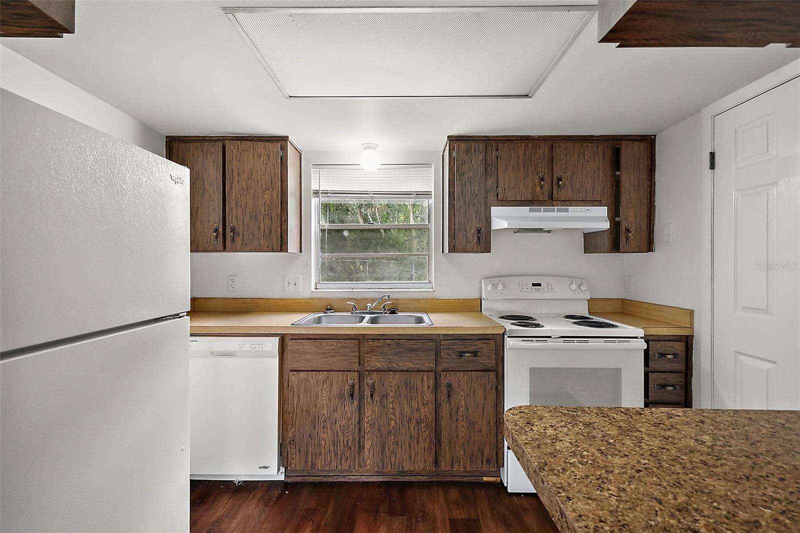 LEESBURG N C LEE ESTATE - Residential Income