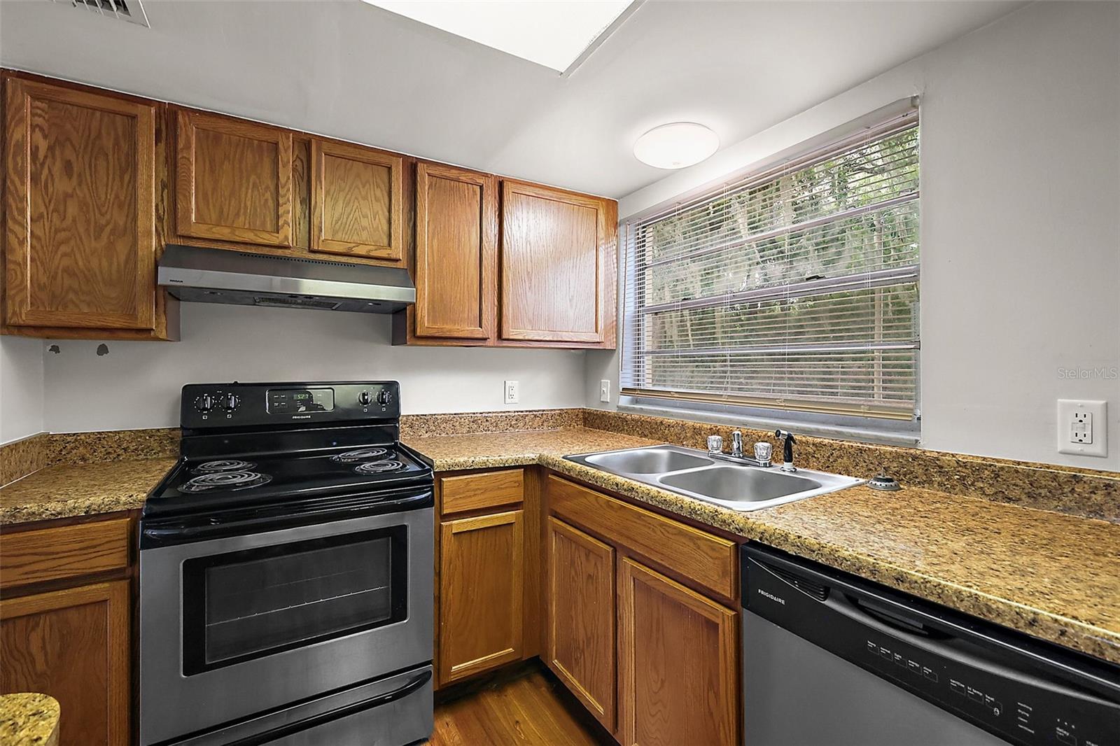 LEESBURG N C LEE ESTATE - Residential Income