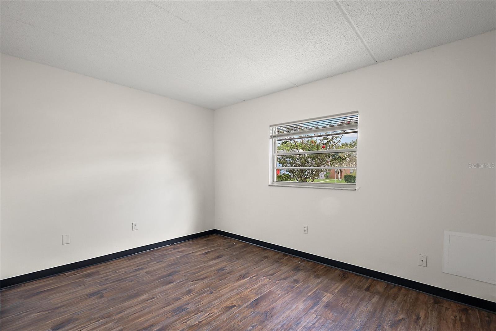 LEESBURG N C LEE ESTATE - Residential Income