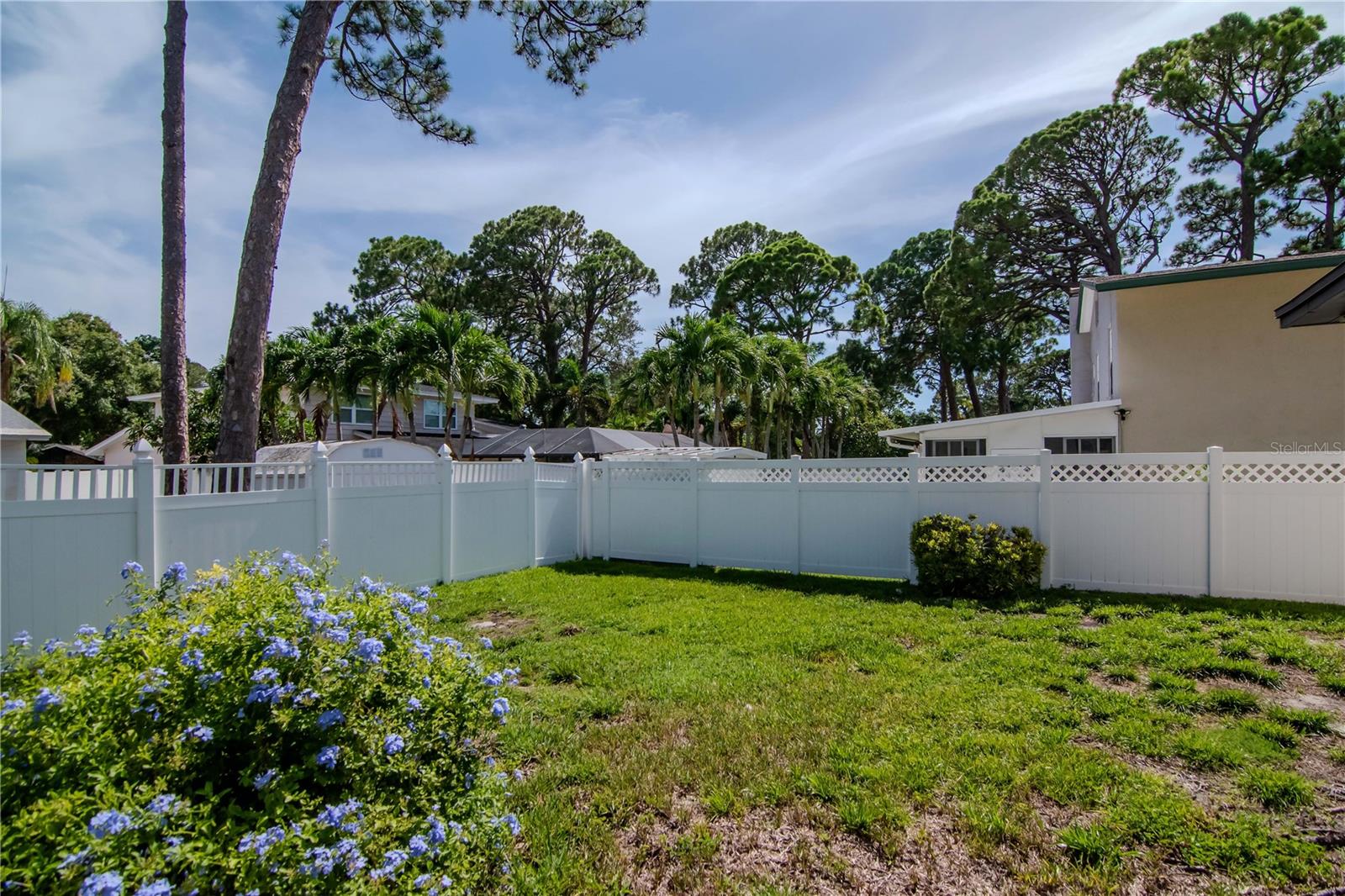 WHISPERING PINES FOREST 4TH ADD - Residential