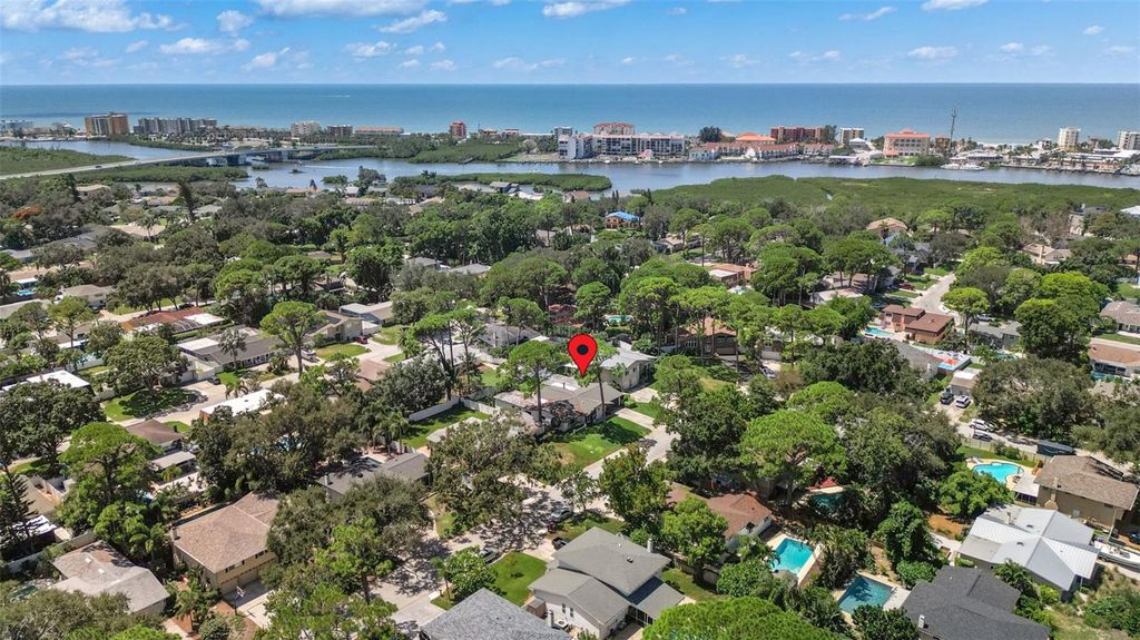 Photo of 14212 84th Terrace, Seminole, FL 33776 (MLS # TB8416206)