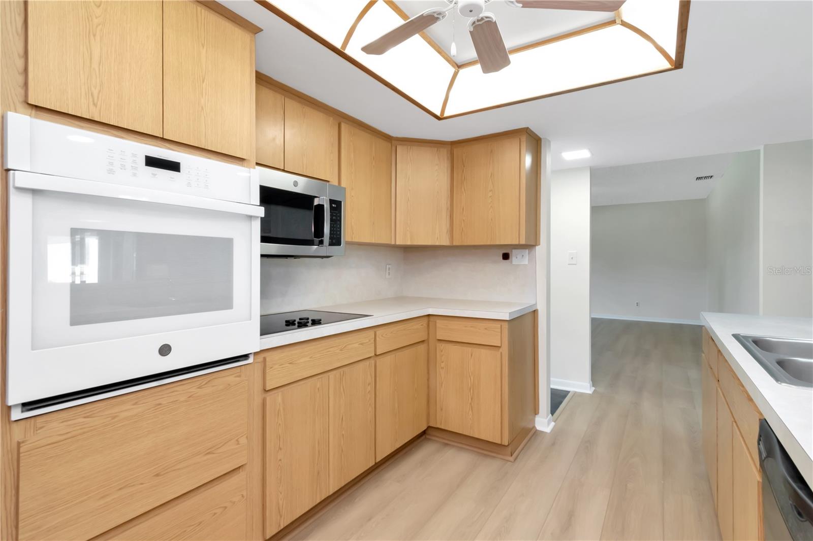 WHISPERING PINES FOREST 4TH ADD - Residential