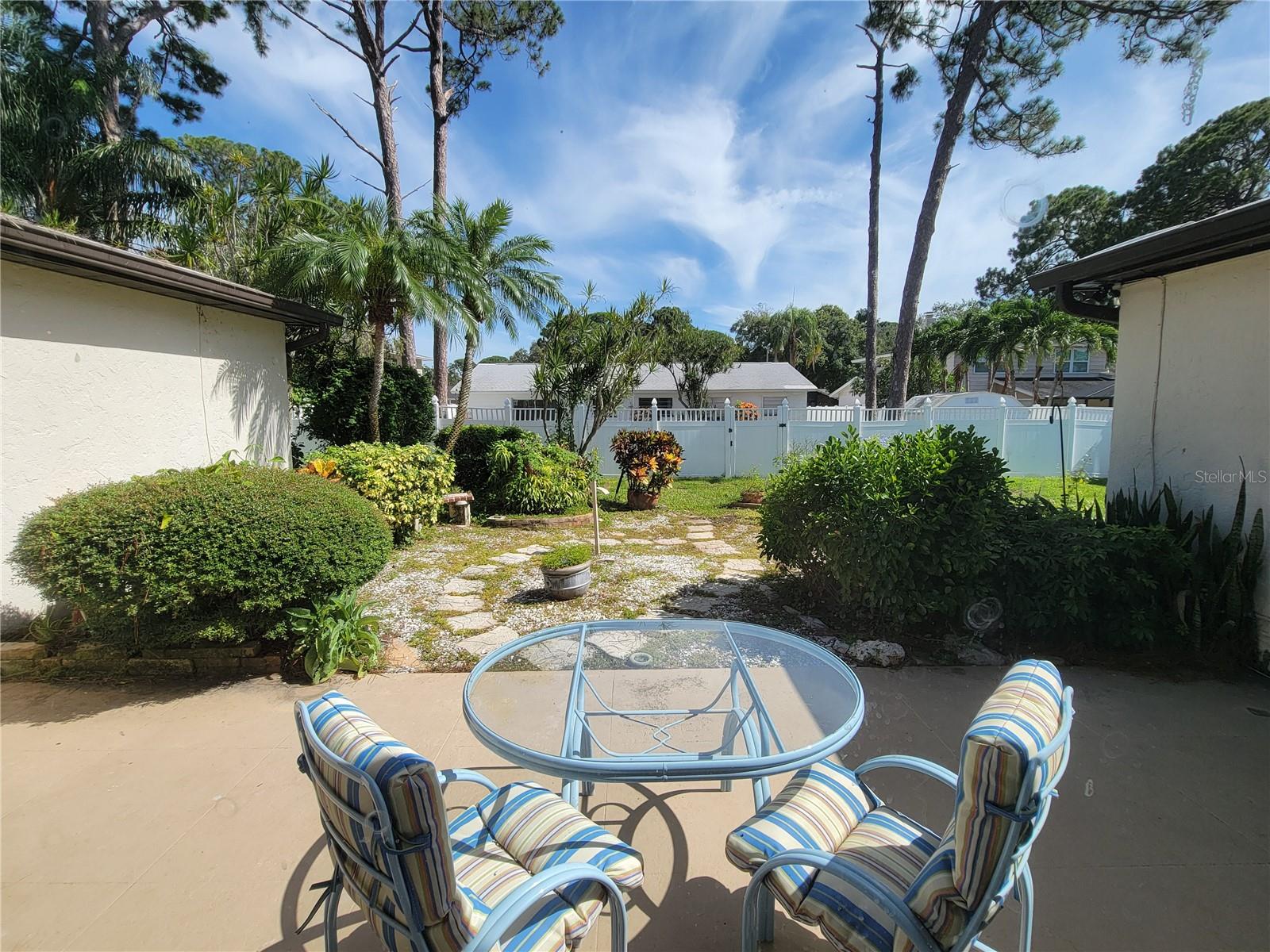 WHISPERING PINES FOREST 4TH ADD - Residential