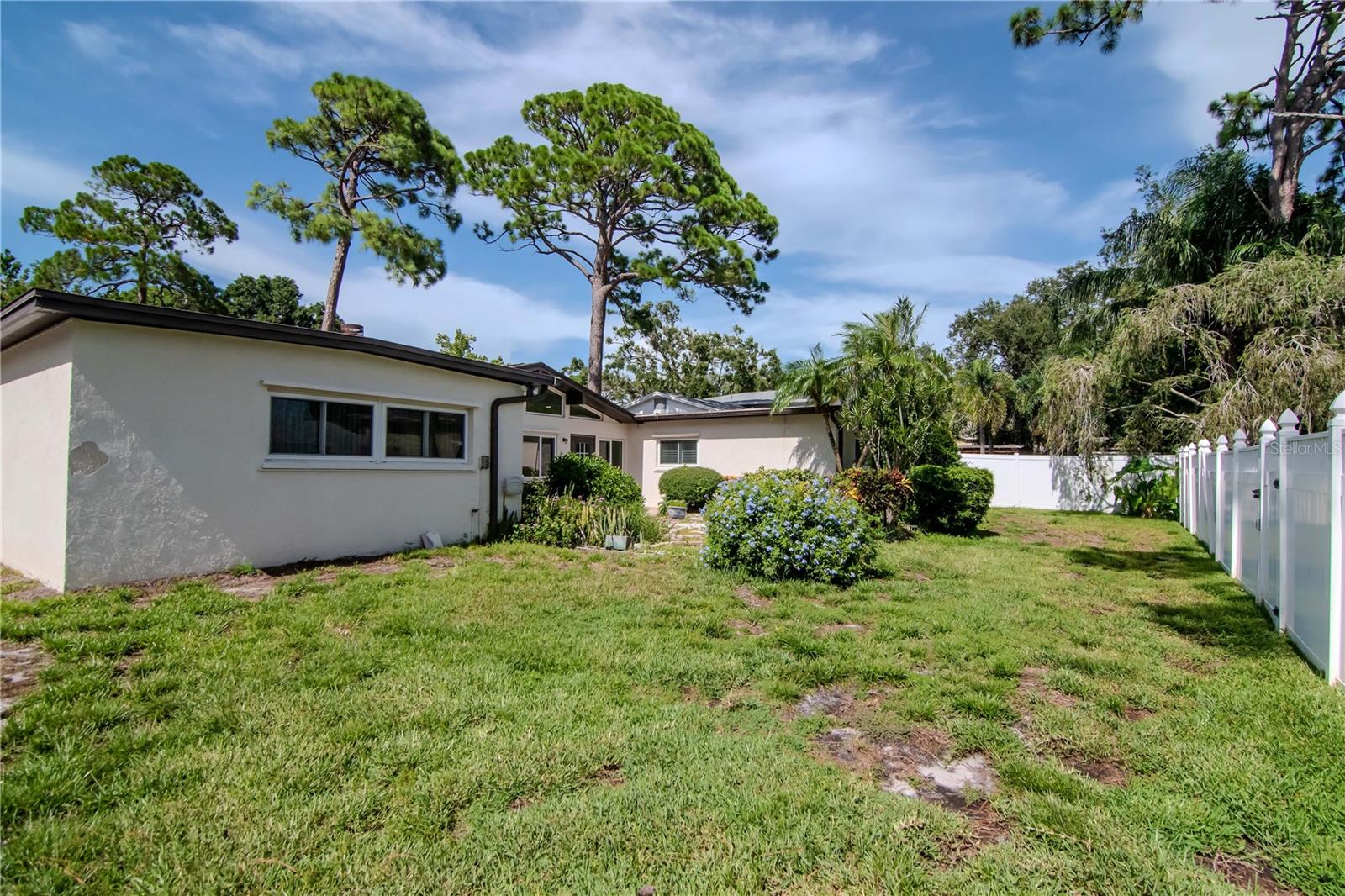 WHISPERING PINES FOREST 4TH ADD - Residential