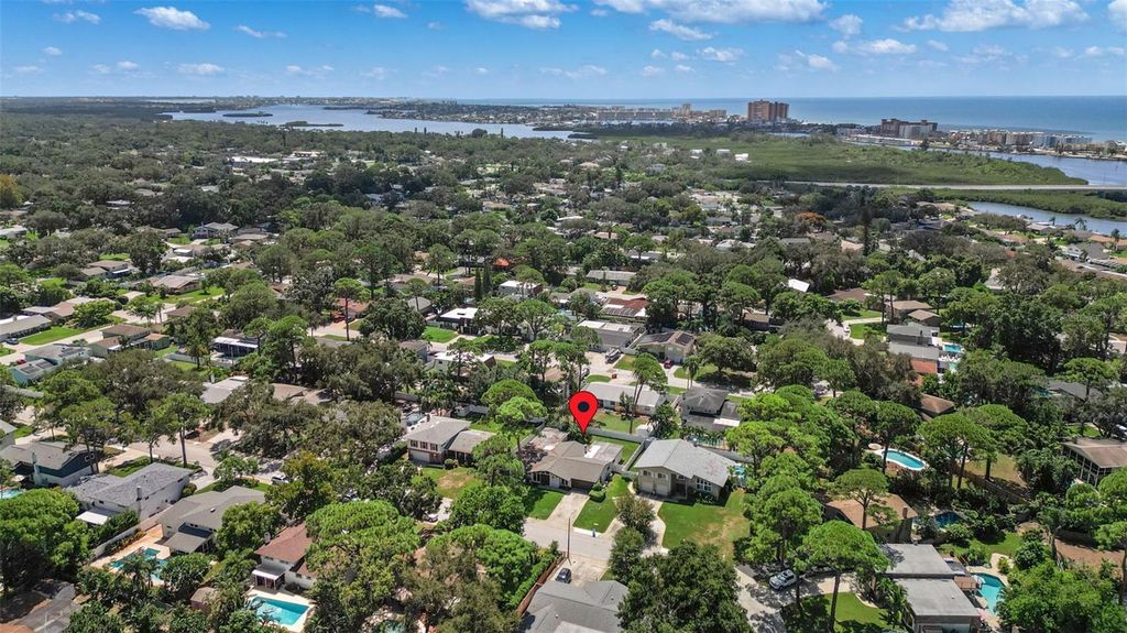 Photo of 14212 84th Terrace, Seminole, FL 33776 (MLS # TB8416206)