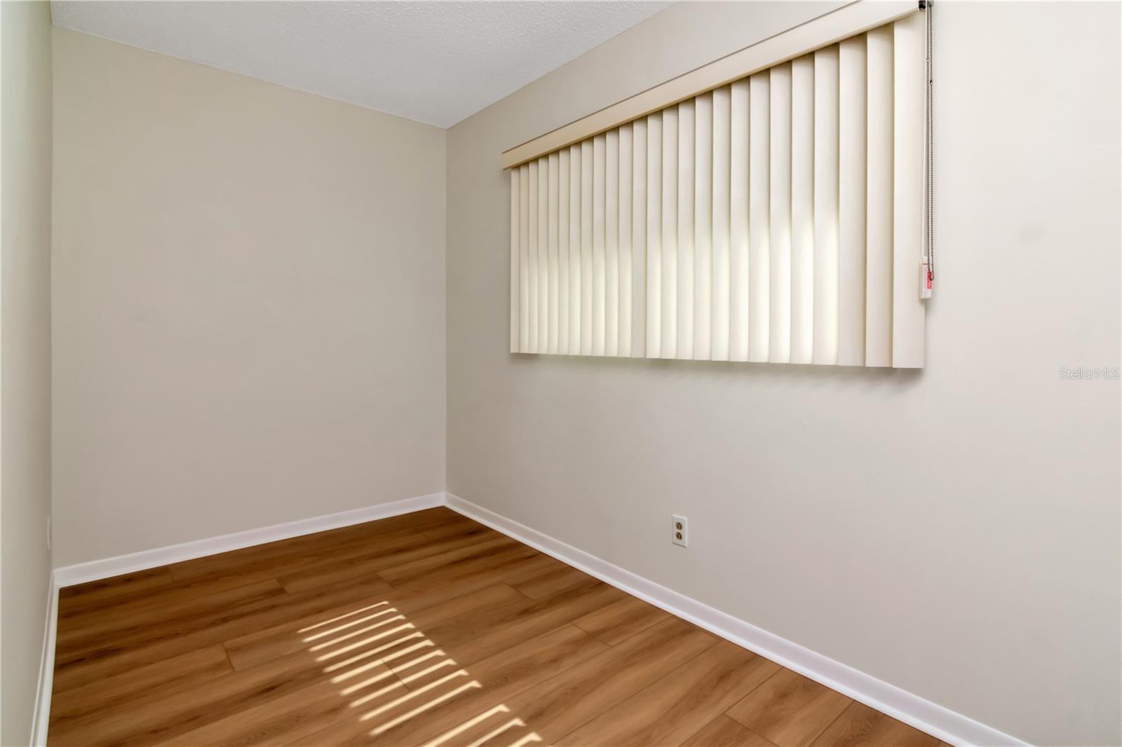 WHISPERING PINES FOREST 4TH ADD - Residential