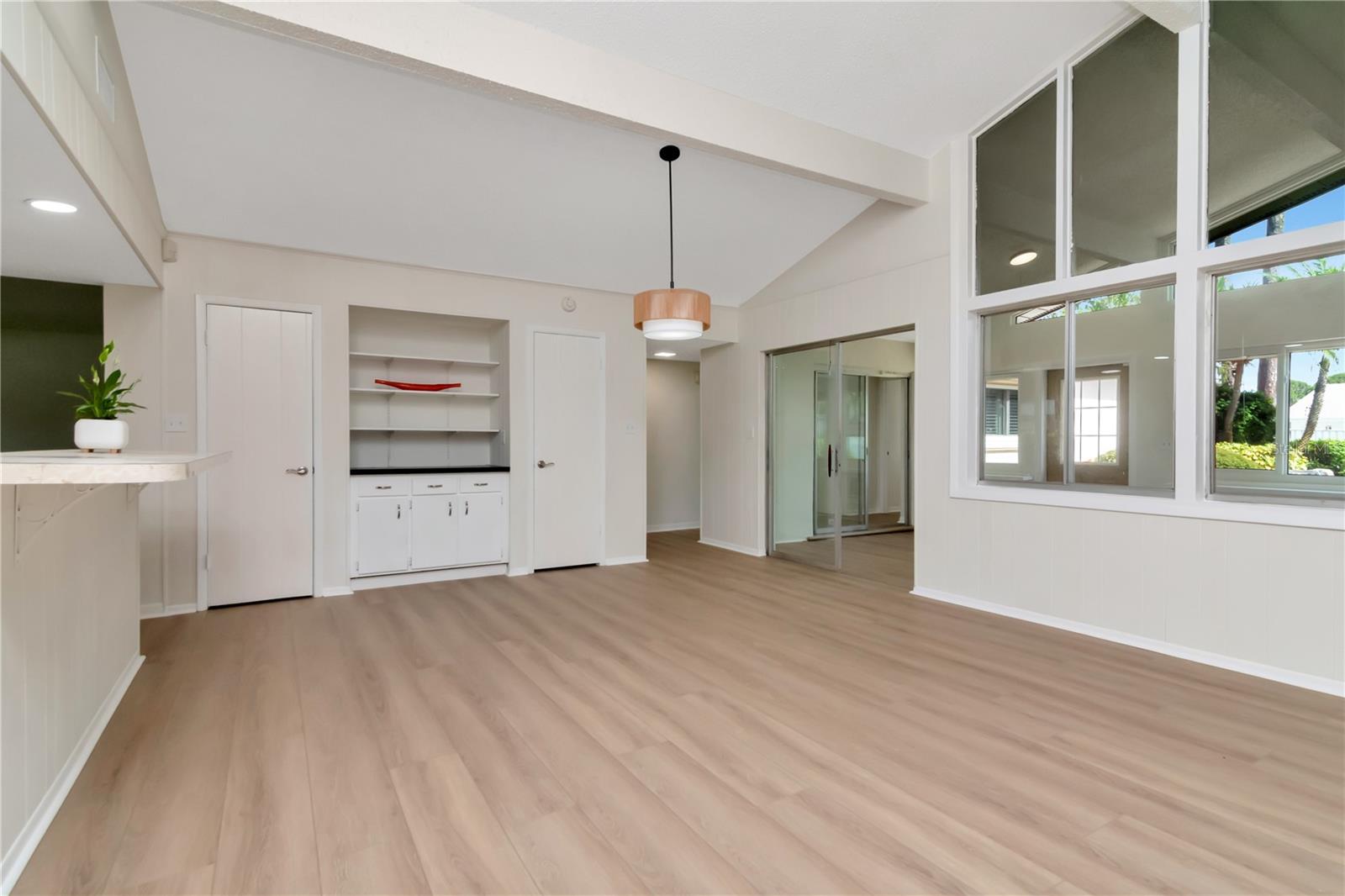 WHISPERING PINES FOREST 4TH ADD - Residential