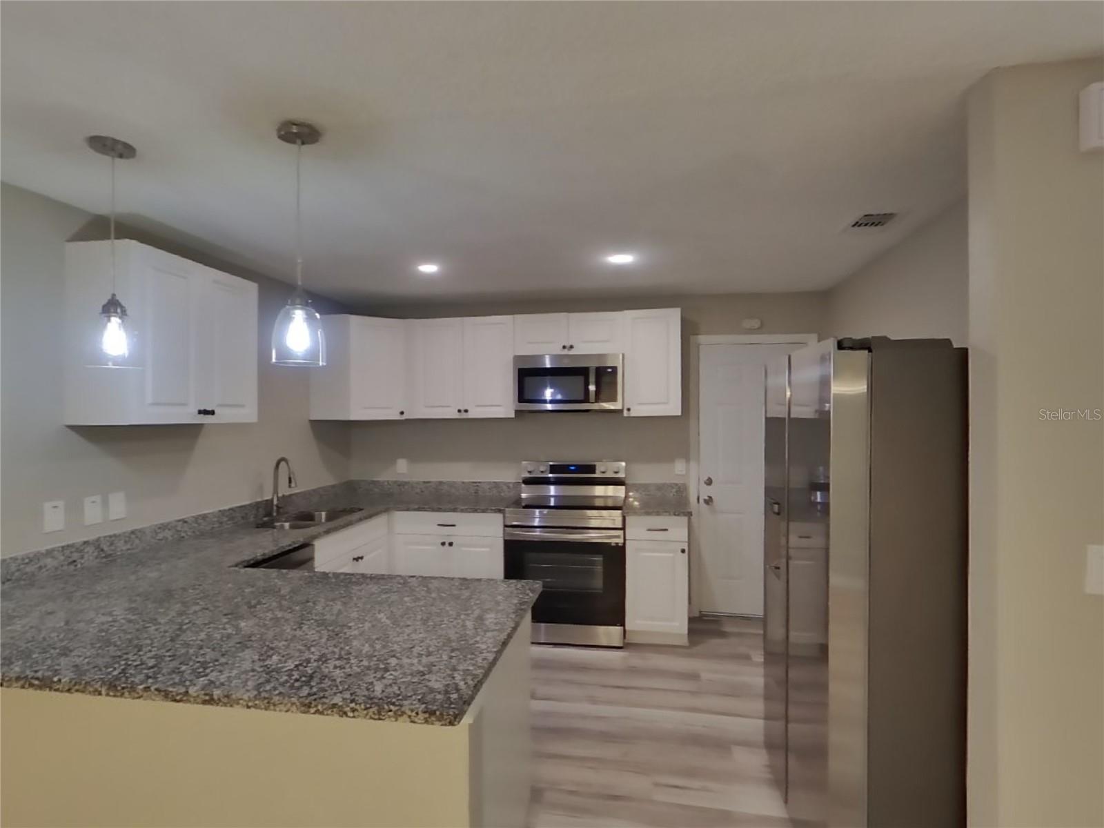 SPRING HILL - Residential Lease