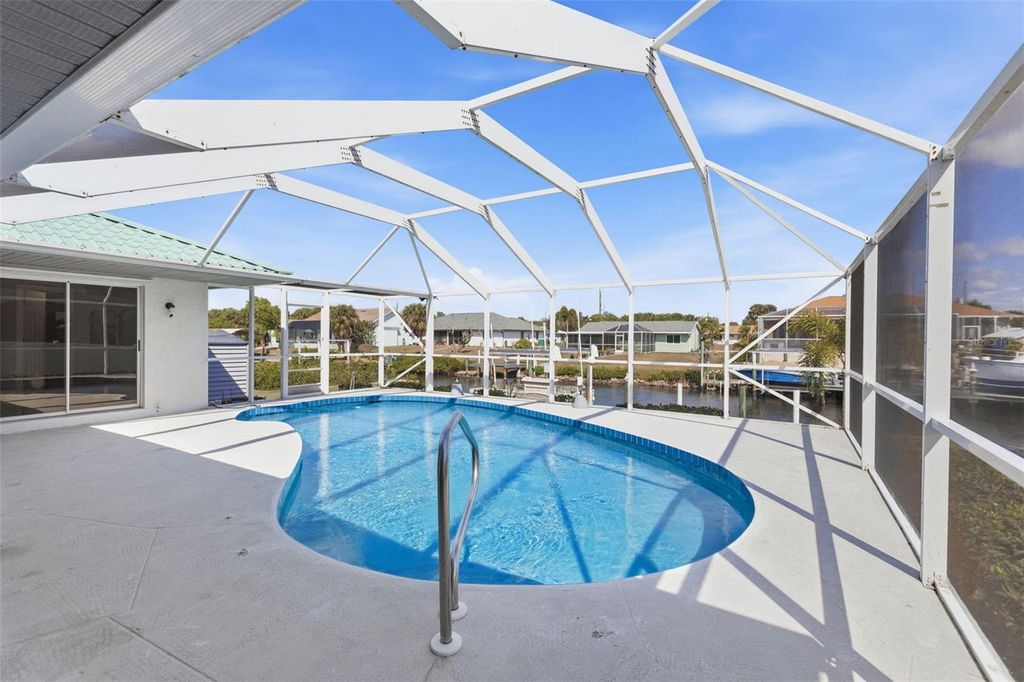 Photo of 18662 Arapahoe Circle, Port Charlotte, FL 33948 (MLS # C7523493)