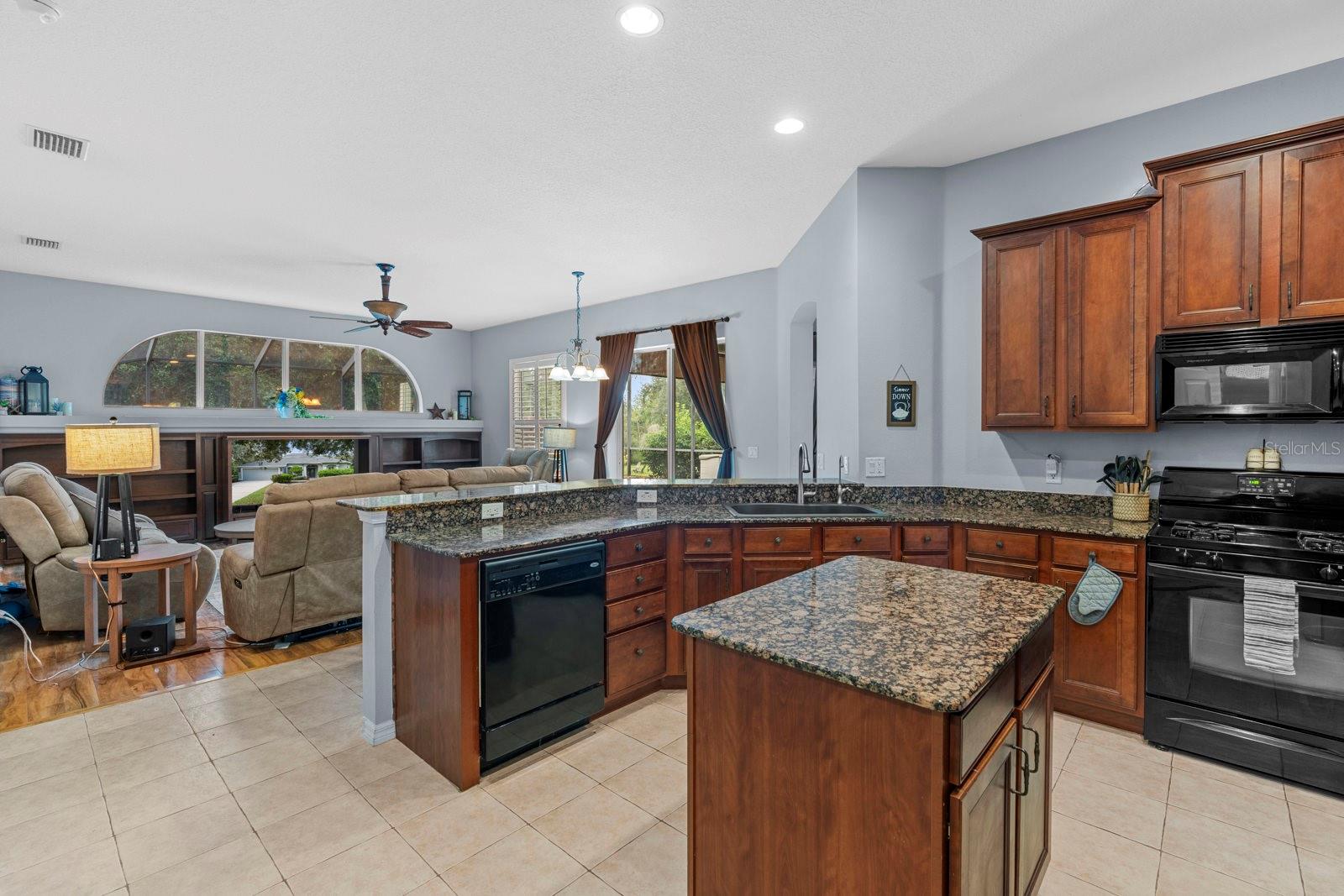 CREEKSIDE SUB PH 1 - Residential