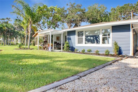 A home in HOLLY HILL