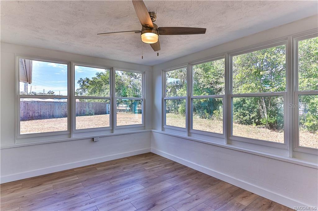 BEVERLY HILLS UNIT 05 - Residential