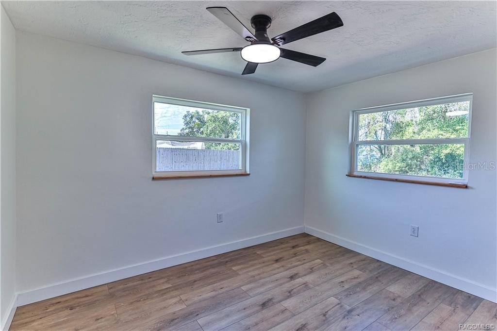 BEVERLY HILLS UNIT 05 - Residential