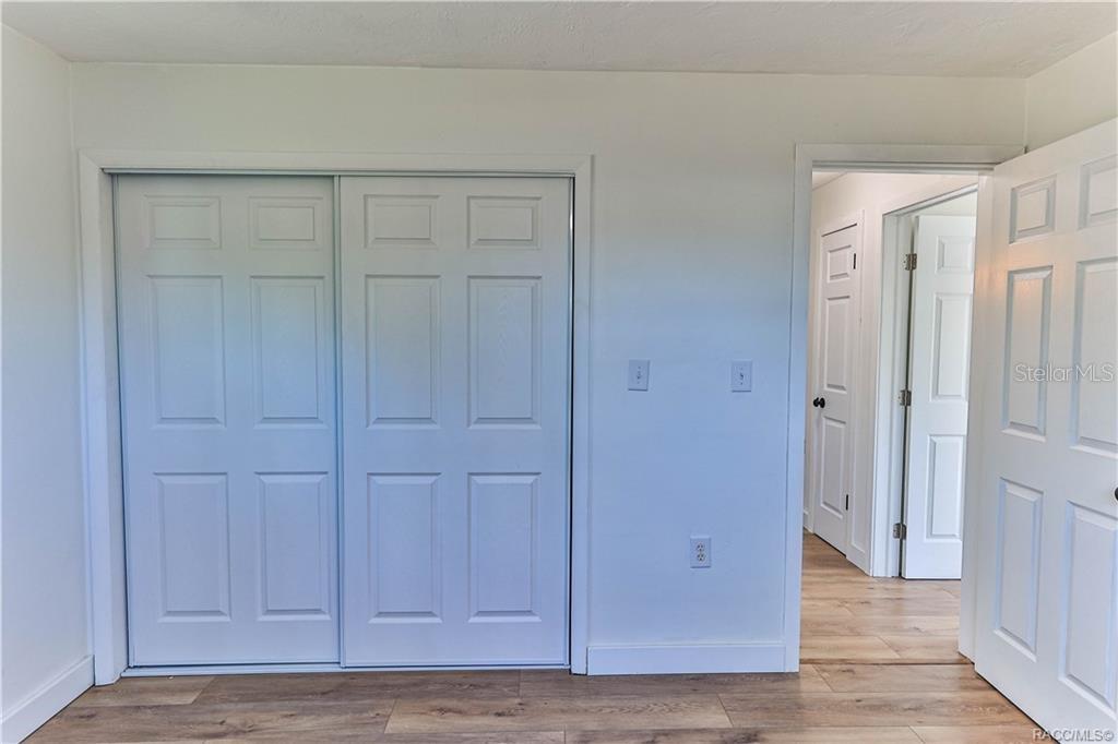 BEVERLY HILLS UNIT 05 - Residential