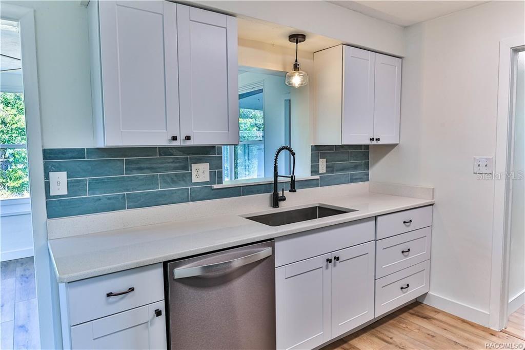 BEVERLY HILLS UNIT 05 - Residential