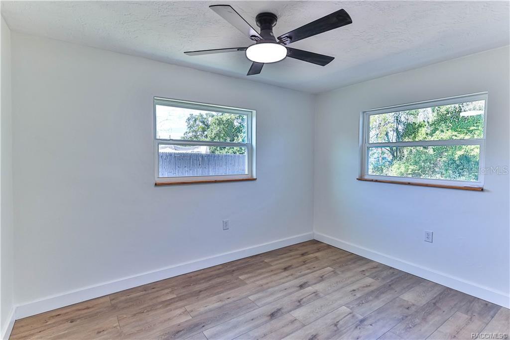 BEVERLY HILLS UNIT 05 - Residential