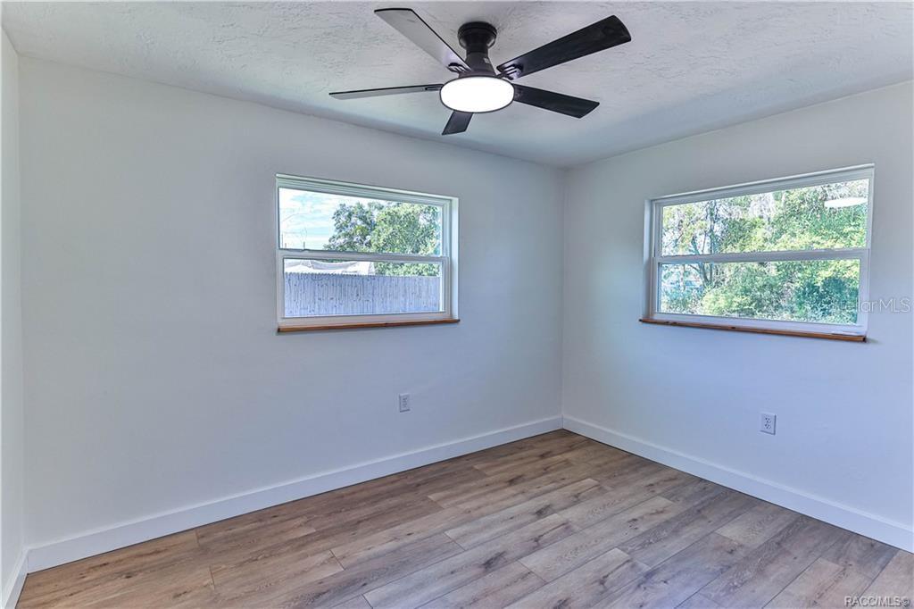 BEVERLY HILLS UNIT 05 - Residential