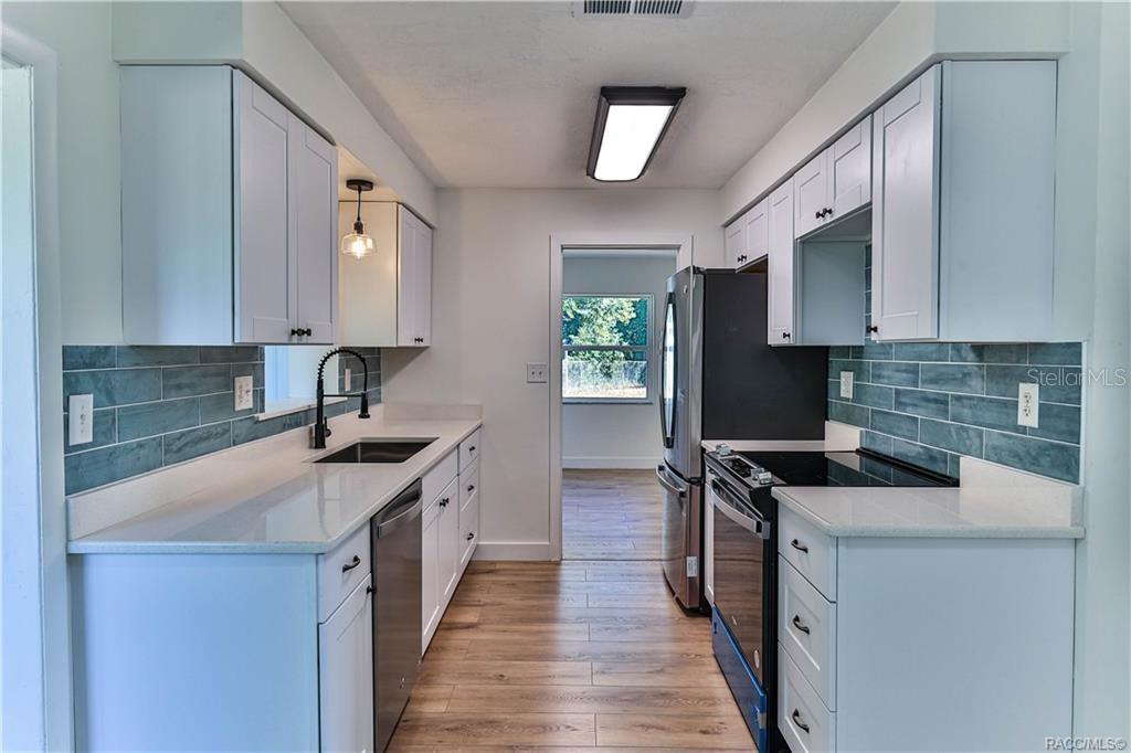 BEVERLY HILLS UNIT 05 - Residential