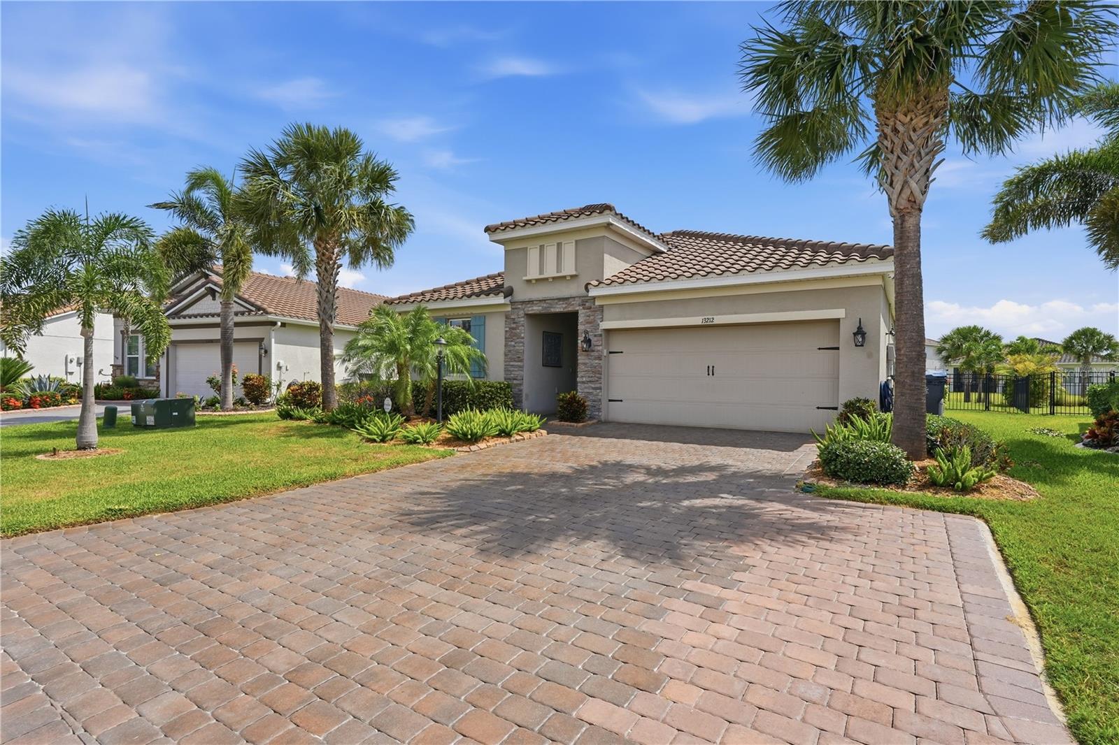 SAVANNA AT LAKEWOOD RANCH PH III 3ABD - Residential