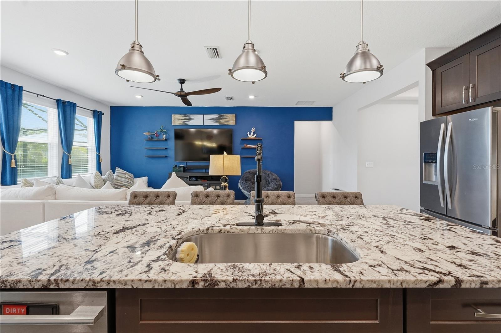 SAVANNA AT LAKEWOOD RANCH PH III 3ABD - Residential
