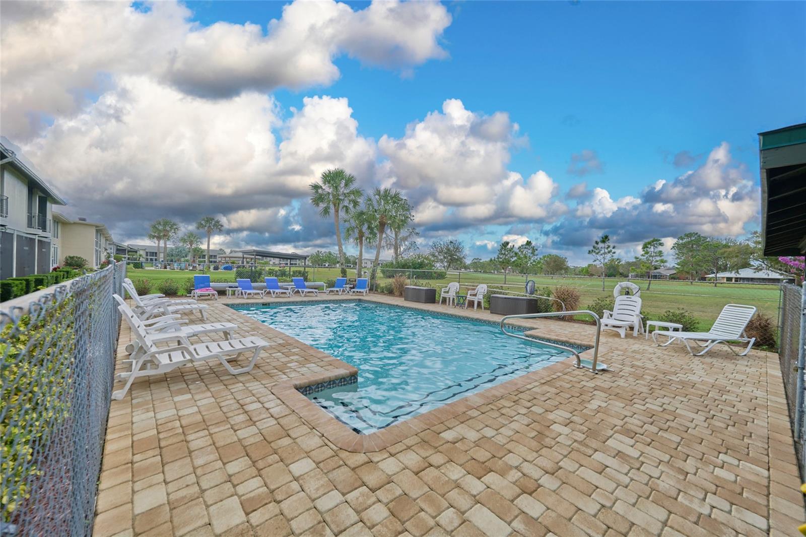 GREENBRIAR VILLAS CONDO - Residential