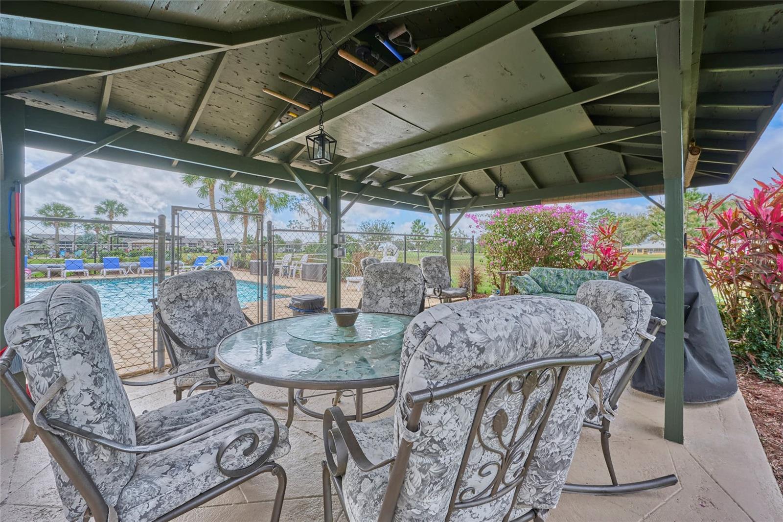 GREENBRIAR VILLAS CONDO - Residential