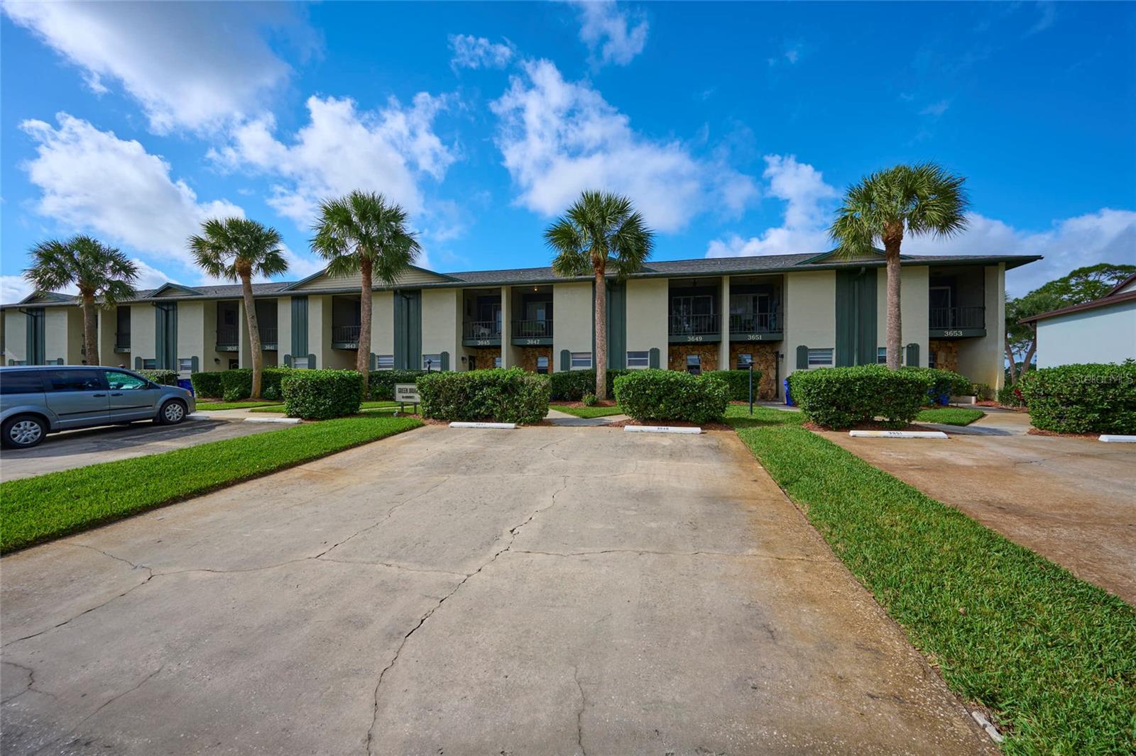 GREENBRIAR VILLAS CONDO - Residential