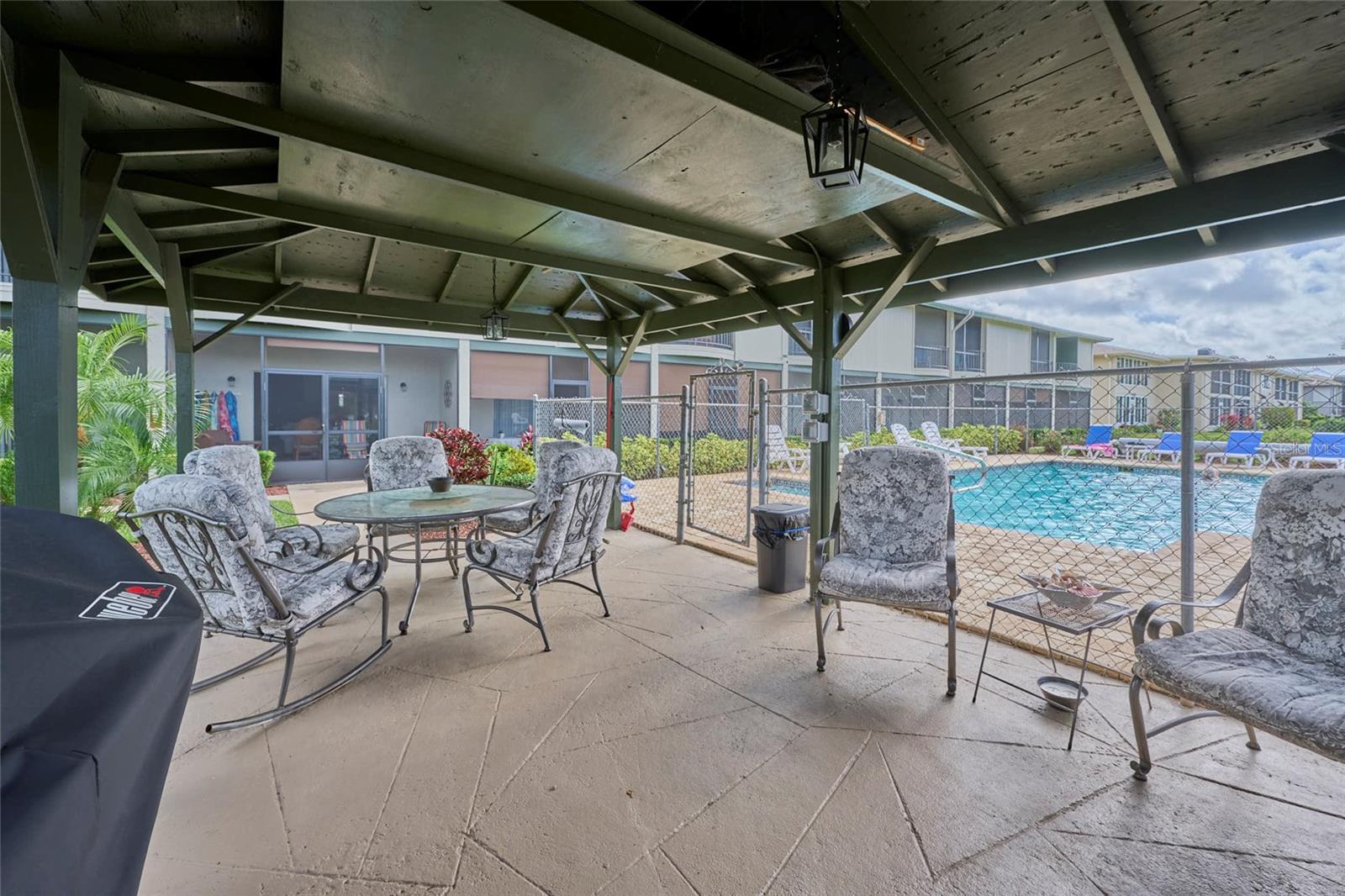 GREENBRIAR VILLAS CONDO - Residential